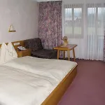 Ξενοδοχείο Almerwirt 3*