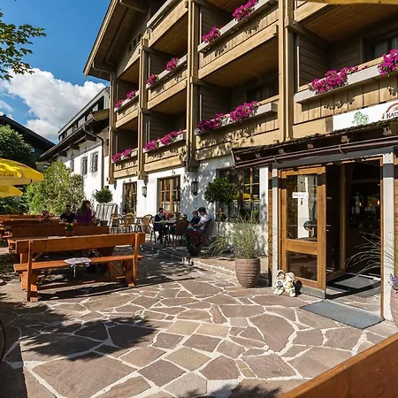 Hotel Almerwirt 3*