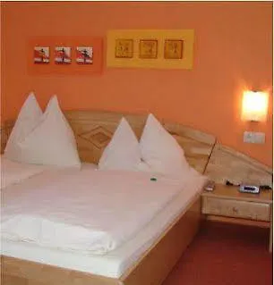 Almerwirt Hotel 3*